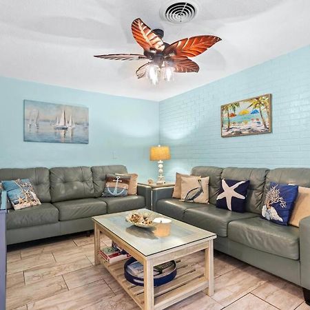 Perfect For Family Gatherings With A Heated Pool! - Clearwater'S Clear Choice Exterior photo