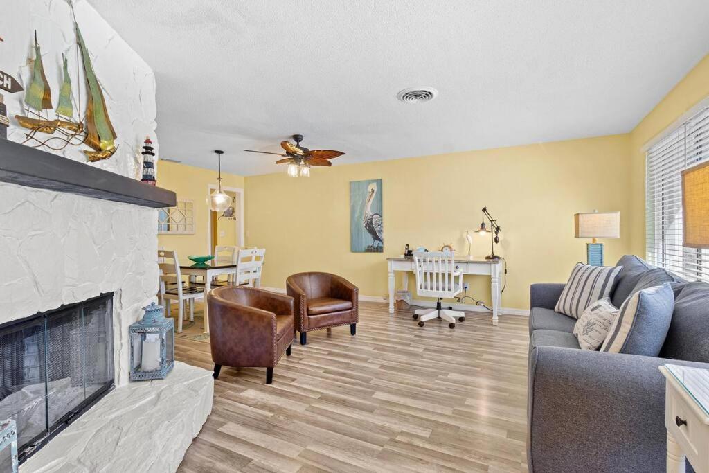 Perfect For Family Gatherings With A Heated Pool! - Clearwater'S Clear Choice Exterior photo