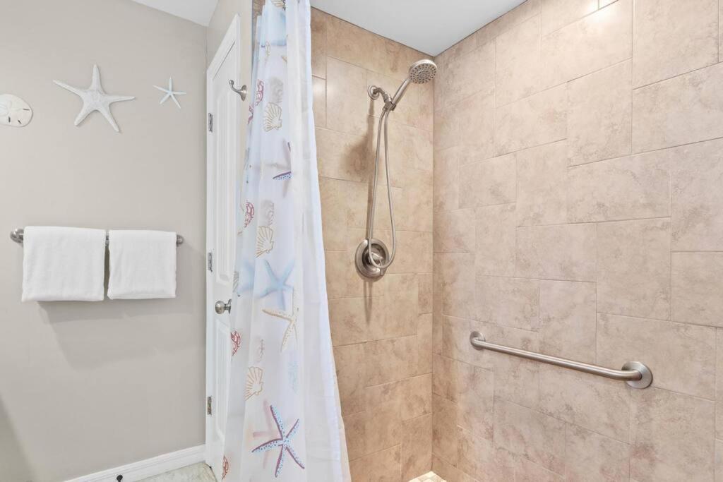 Perfect For Family Gatherings With A Heated Pool! - Clearwater'S Clear Choice Exterior photo